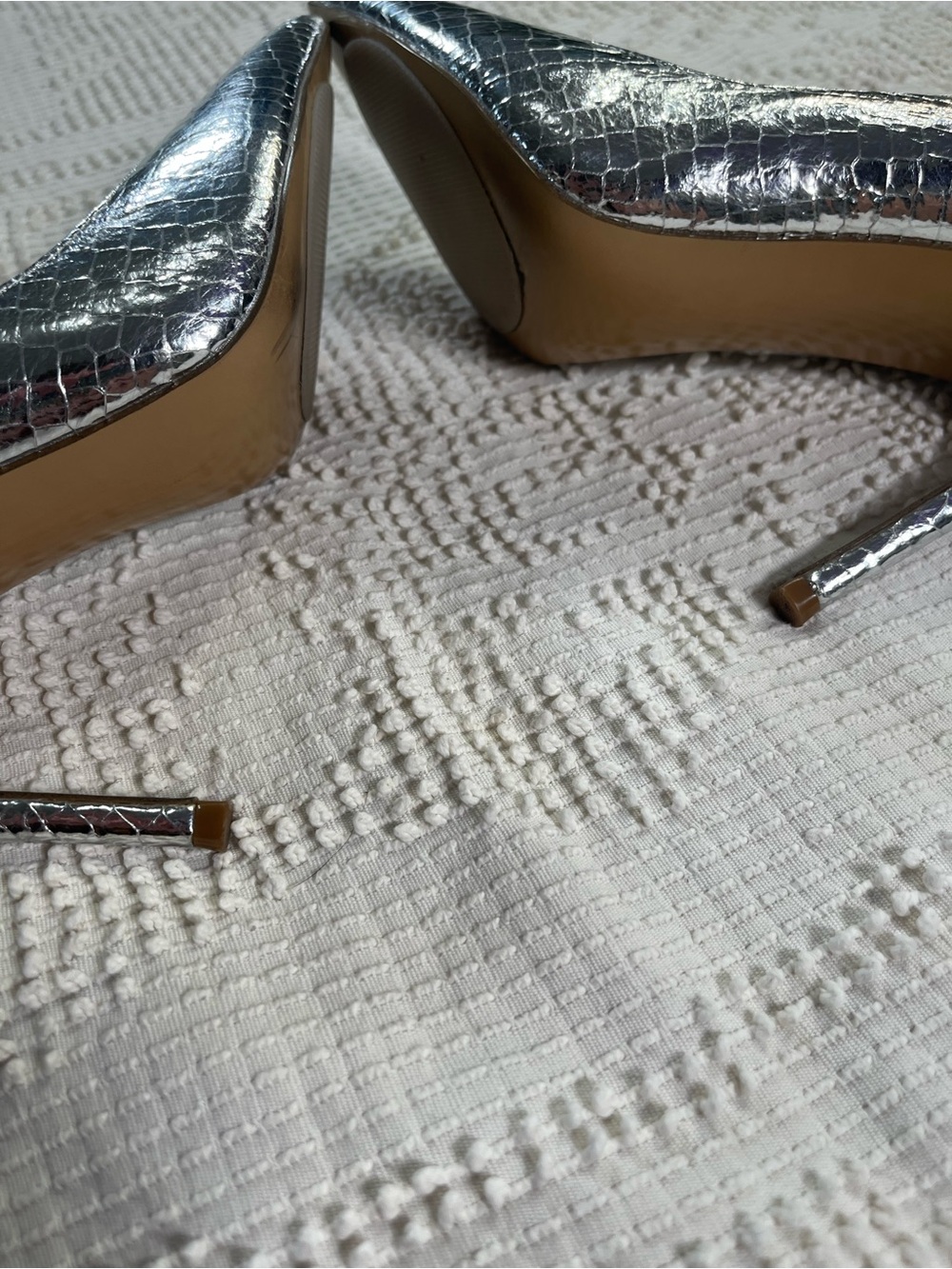 Steve Madden Metallic Silver Pointed Toe Stiletto Pumps - Picture 6 of 6